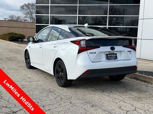 Used 2021 Toyota Prius FWD image 5