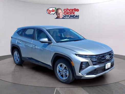 New 2026 Hyundai Tucson SE FWD image 7