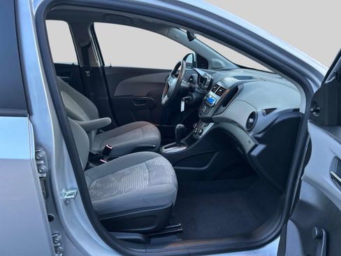 Used 2012 Chevrolet Sonic LS image 14