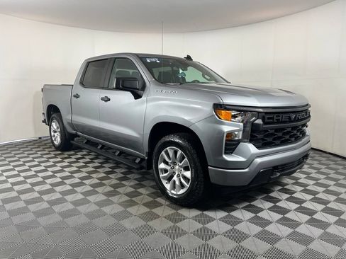 Used 2023 Chevrolet Silverado 1500 Custom AWD/4WD image 13