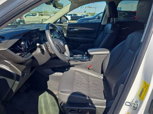 Certified 2023 Buick Envision Avenir AWD/4WD image 9