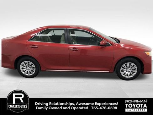 Used 2012 Toyota Camry LE FWD image 7