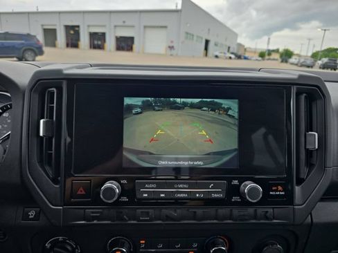 Used 2025 Nissan Frontier S w/ S Utility Package AWD/4WD image 9