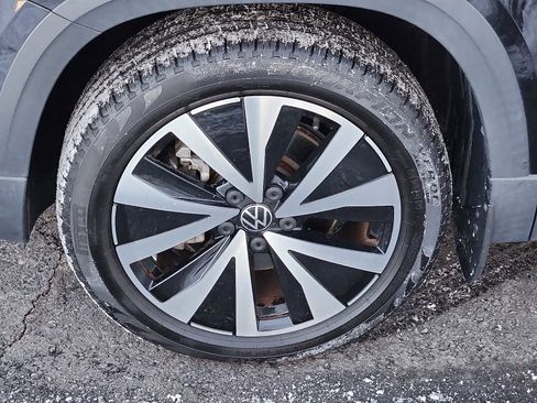 Used 2023 Volkswagen Taos SE image 8