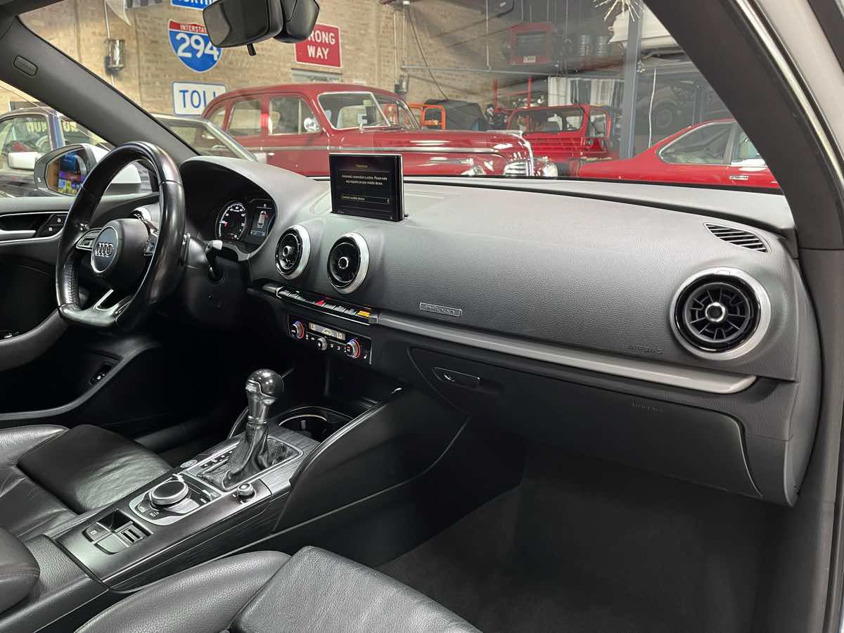 Used 2017 Audi A3 e-tron Premium w/ Sport Package FWD image 10