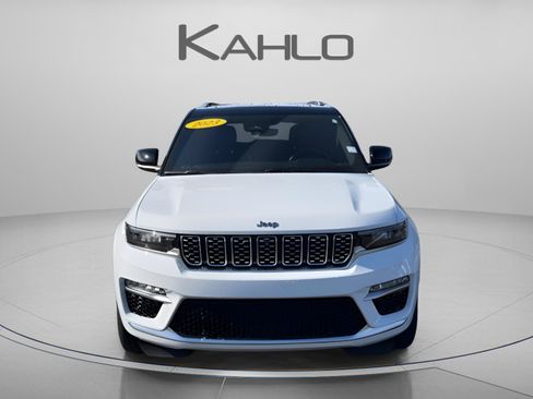Used 2023 Jeep Grand Cherokee Summit AWD/4WD image 7