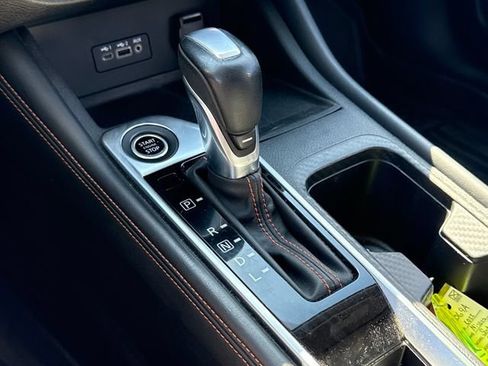 Used 2022 Nissan Sentra SR w/ SR Premium Package FWD image 31