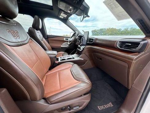 Used 2021 Ford Explorer King Ranch w/ Premium Technology Package AWD/4WD image 21