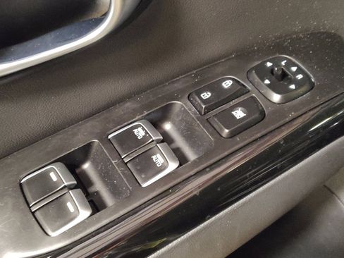 Used 2019 Kia Soul ! FWD image 27