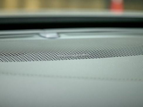 Certified 2023 Volvo XC90 B6 Ultimate w/ Lounge Package image 29