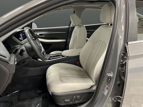 Used 2023 Hyundai Sonata SEL w/ Convenience Package image 4