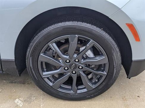 Used 2022 Chevrolet Equinox RS image 18