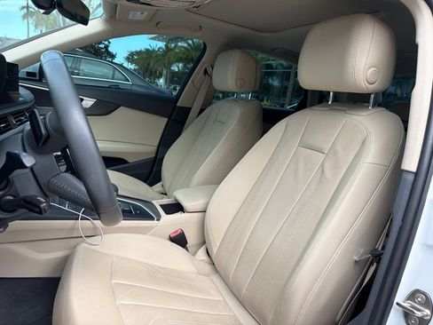 Used 2019 Audi A4 2.0T Premium w/ Convenience Package FWD image 4