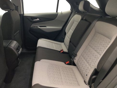 Used 2024 Chevrolet Equinox LS FWD image 18