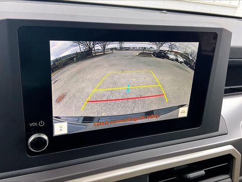 Used 2025 Toyota Tacoma TRD Off-Road image 26