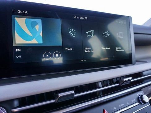 New 2026 Hyundai Tucson SE image 18