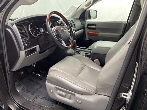 Used 2019 Toyota Sequoia Platinum AWD/4WD image 12