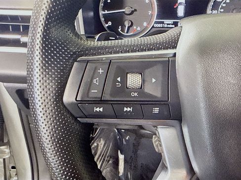 Used 2024 Mitsubishi Outlander SE FWD image 14