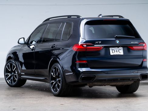 Used 2019 BMW X7 xDrive50i w/ M Sport Package AWD/4WD image 4