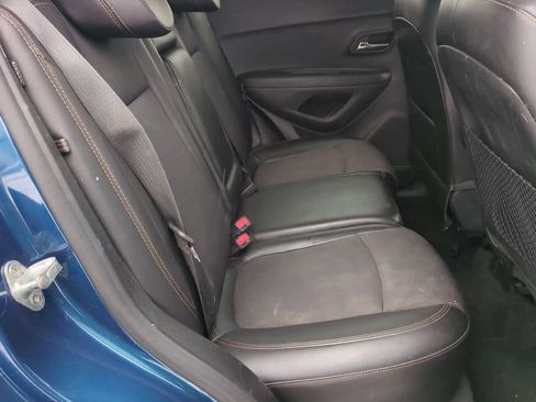 Used 2019 Chevrolet Trax LT w/ Driver Confidence Package image 19