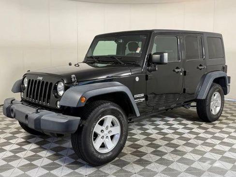 Used 2018 Jeep Wrangler Unlimited Sport S AWD/4WD image 2