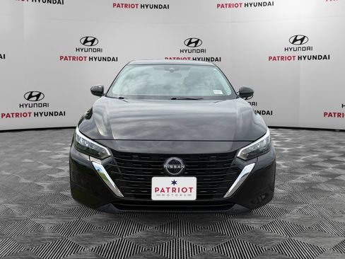 Used 2024 Nissan Sentra SV FWD image 8