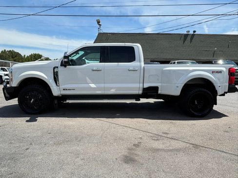 Used 2023 Ford F450 Lariat w/ Tow Technology Package AWD/4WD image 6