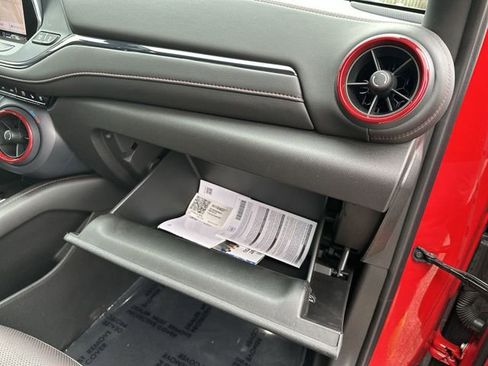 Certified 2022 Chevrolet Blazer RS w/ Enhanced Convenience Package image 32