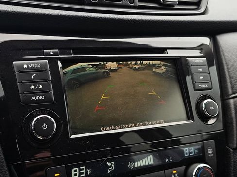Used 2019 Nissan Rogue SV AWD/4WD image 22