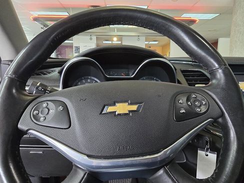 Used 2014 Chevrolet Impala LT w/ Premium Seating Package image 27