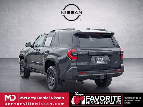 Used 2025 Toyota 4Runner SR5 AWD/4WD image 4