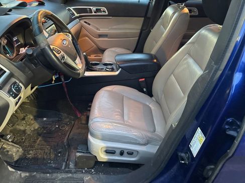 Used 2013 Ford Explorer XLT image 13