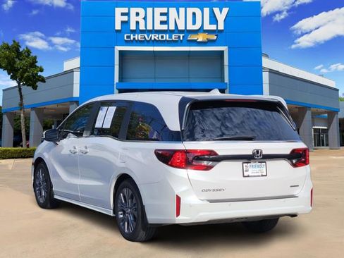 Used 2025 Honda Odyssey Touring image 5