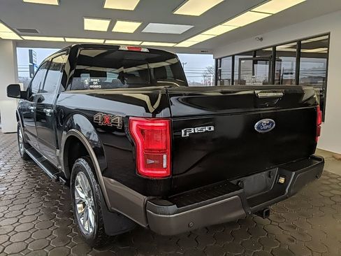 Used 2017 Ford F150 Lariat w/ Equipment Group 502A Luxury AWD/4WD image 8