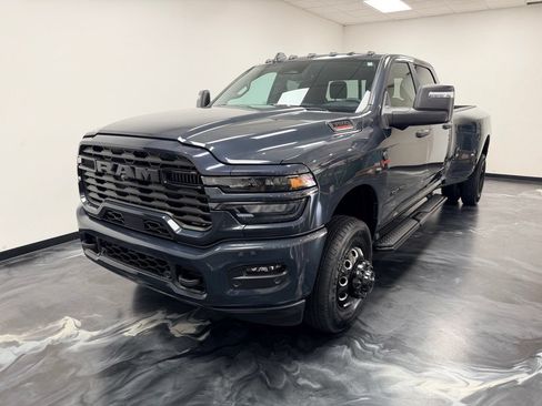 Used 2026 RAM 3500 Big Horn AWD/4WD image 4