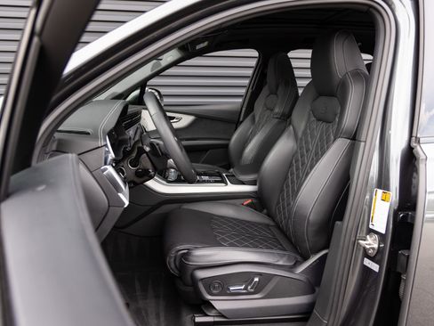 Used 2024 Audi Q7 3.0T Prestige AWD/4WD image 21