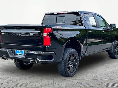 Used 2023 Chevrolet Silverado 1500 LT Trail Boss w/ Convenience Package II AWD/4WD image 6