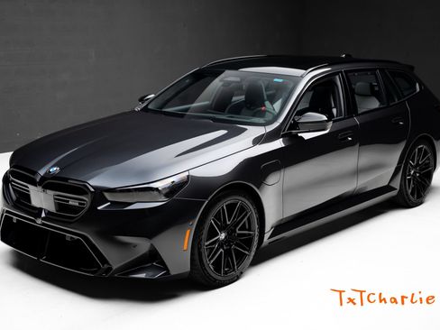 Used 2027 BMW M5 Touring AWD/4WD image 1