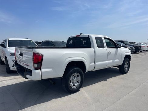 Used 2023 Toyota Tacoma SR w/ SR Convenience Package image 3