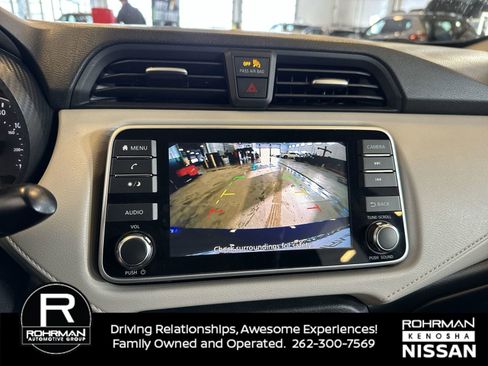 Used 2021 Nissan Versa SV image 8