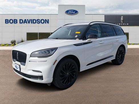 Certified 2023 Lincoln Aviator Reserve w/ Equipment Group 201A AWD/4WD image 1
