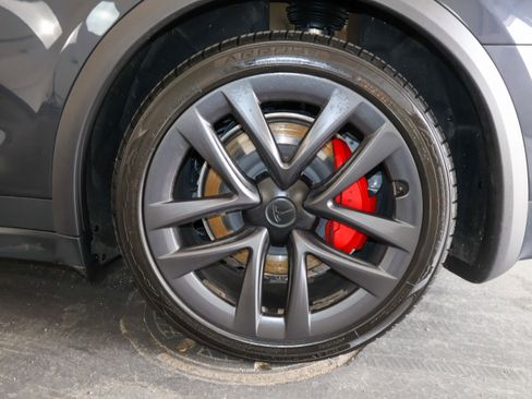 Used 2023 Tesla Model X Plaid image 59