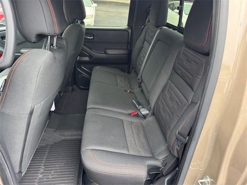 Used 2023 Nissan Frontier PRO-4X w/ Pro Convenience Package image 10