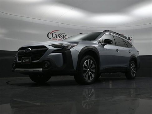 Used 2023 Subaru Outback Limited image 24