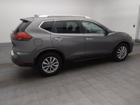 Used 2017 Nissan Rogue SV image 10