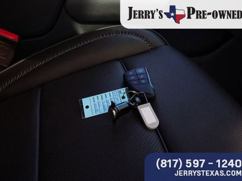 Used 2024 GMC Yukon Denali w/ Denali Reserve Package AWD/4WD image 30