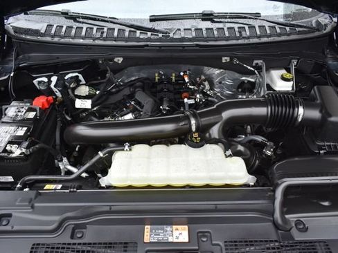 Used 2025 Ford Expedition Platinum w/ Platinum Ultimate Package AWD/4WD image 66