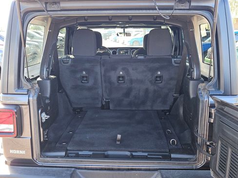 Used 2022 Jeep Wrangler Unlimited Sport image 7