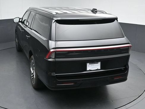 Certified 2025 Lincoln Navigator L Reserve AWD/4WD image 53