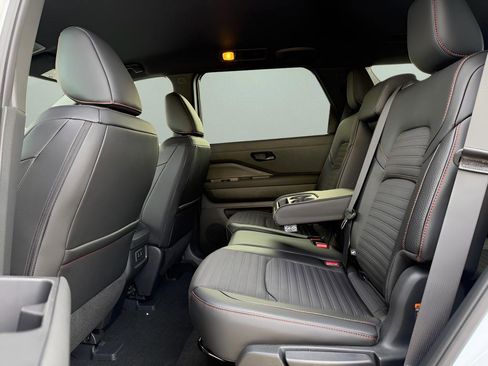 New 2026 Nissan Pathfinder Rock Creek AWD/4WD image 15